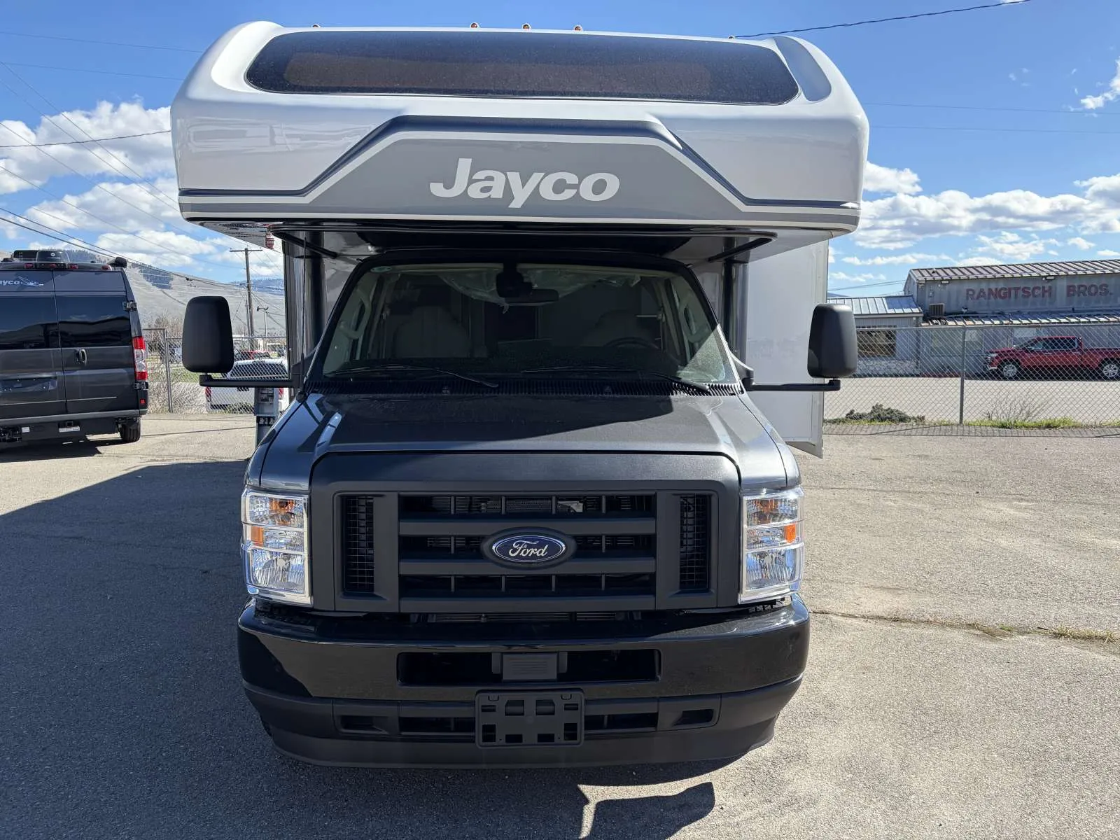 2026 Jayco Greyhawk 29MV - Photo 4