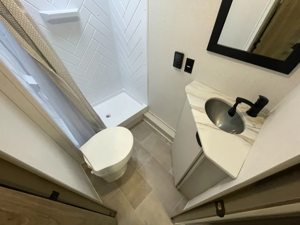 2027 Forest River Airelume 260, Photos photo 11