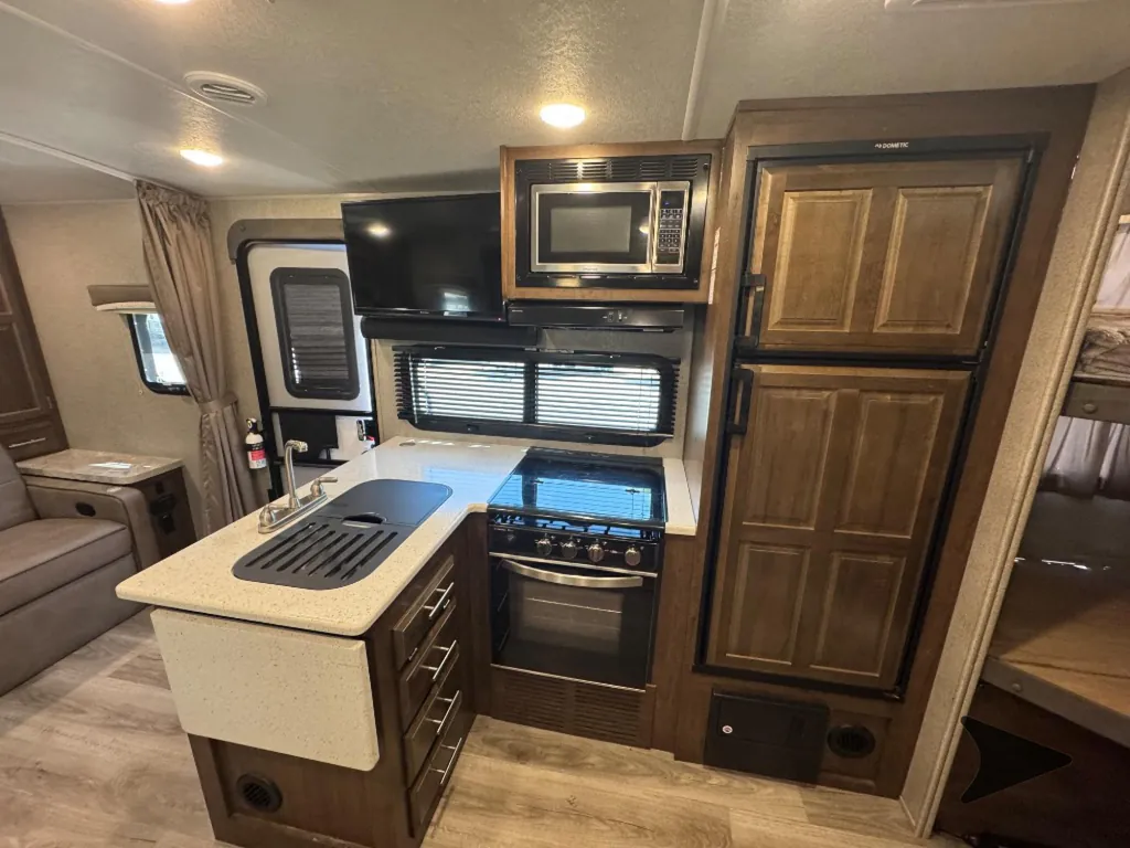2020 Forest River Flagstaff Micro Lite 25BRDS, Photos photo 30