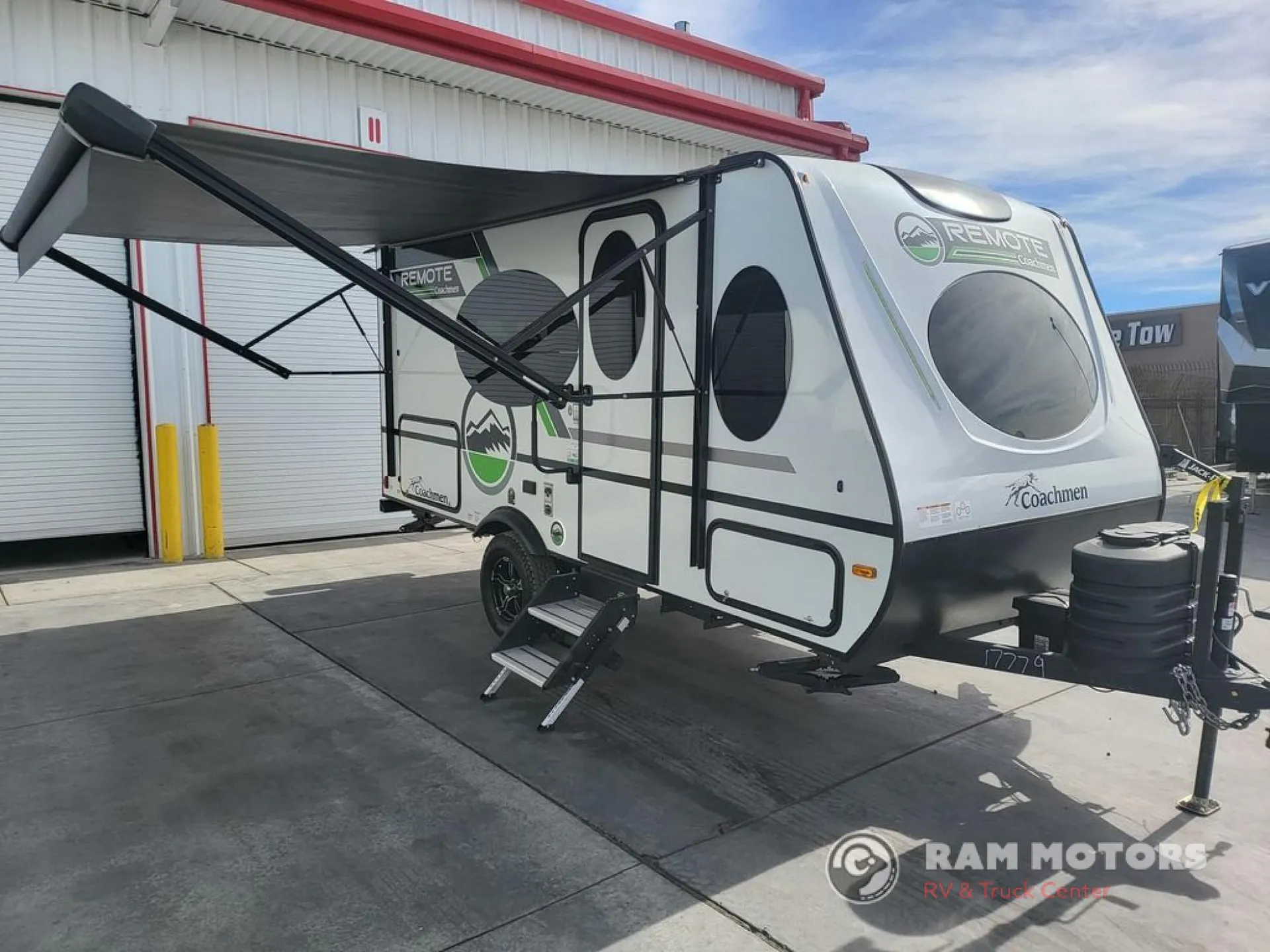 2025 Coachmen Remote 16R - Photo 2