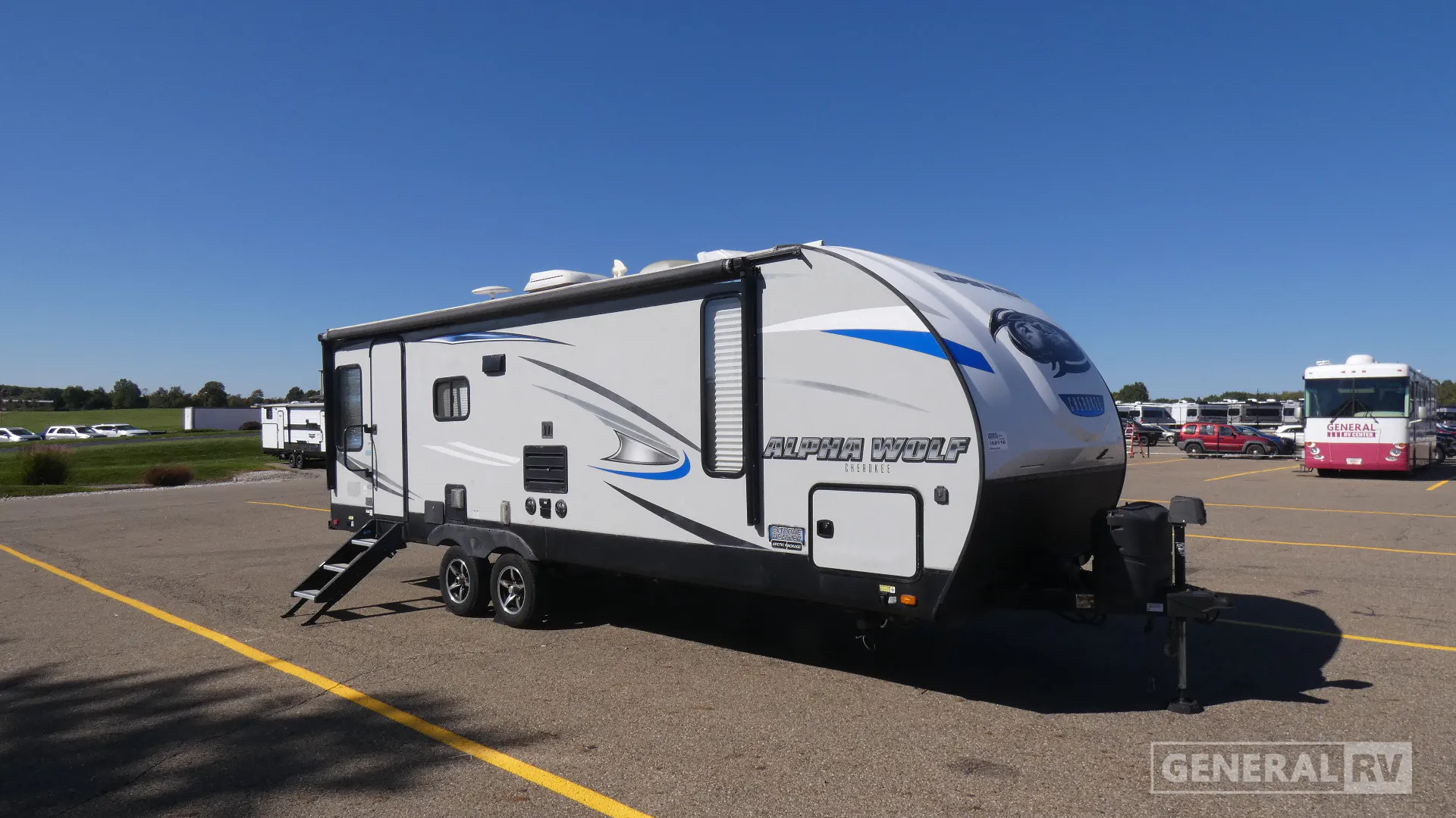 2019 Forest River Cherokee Alpha Wolf 23RD-L - Photo 2