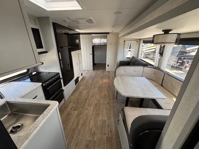 2022 Forest River Vibe 28BH, Photos photo 30
