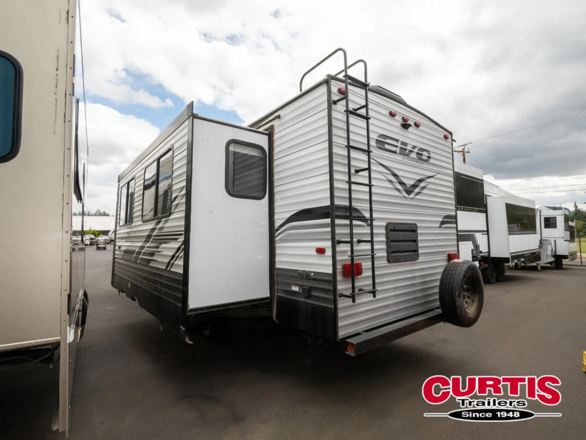 2022 Forest River EVO T2792 - Photo 3