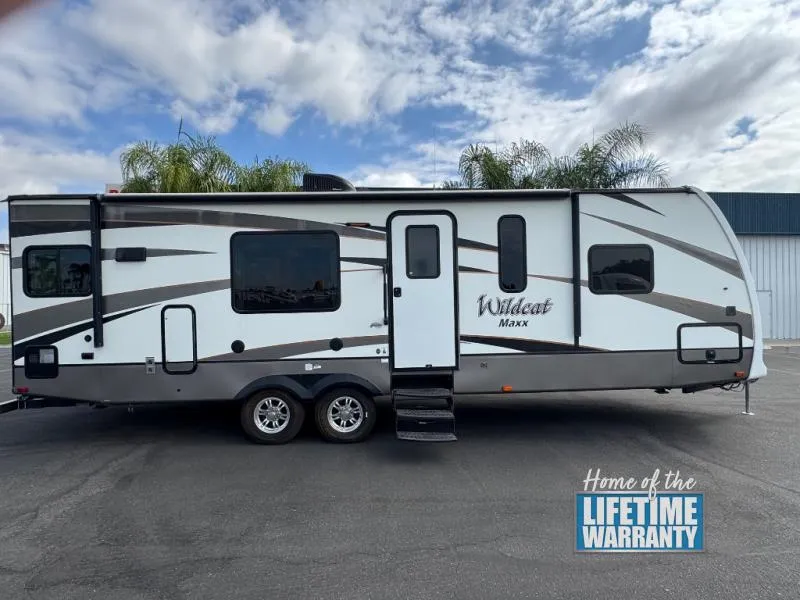 2017 Forest River Wildcat Maxx 28RKX - Main photo