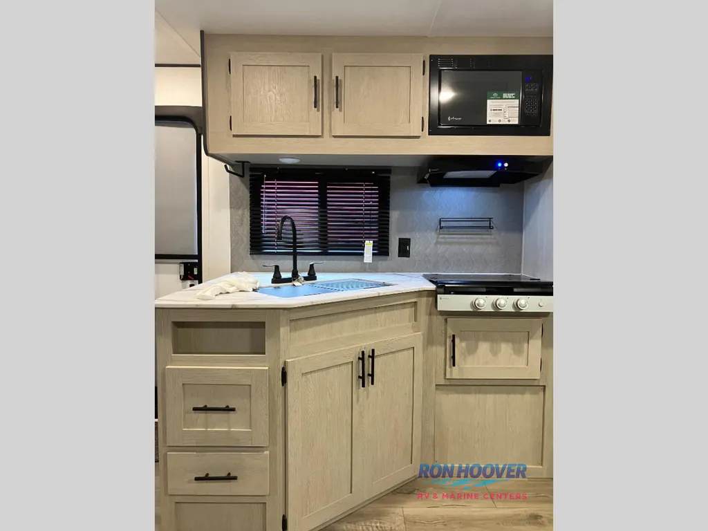 2026 Coachmen Northern Spirit DLX 5270BHS, Photos photo 17
