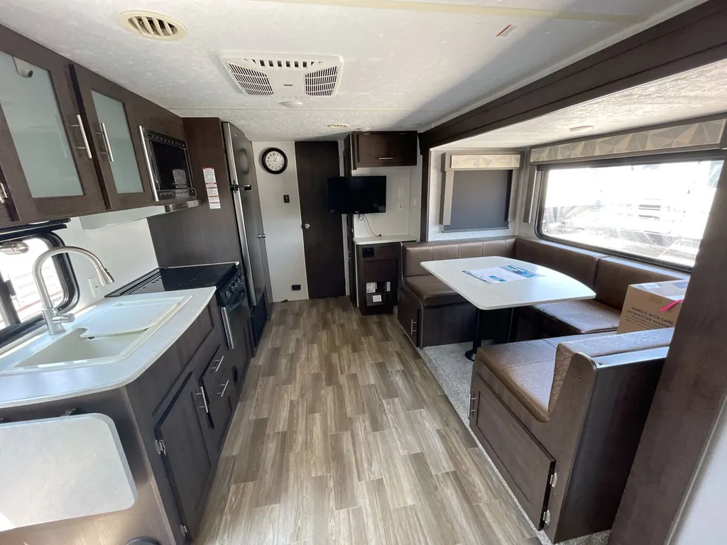 2020 Forest River Wildwood X-Lite 233RBXL, Photos photo 9