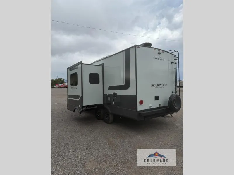 2026 Forest River Rockwood Mini Lite 2205S - Photo 3