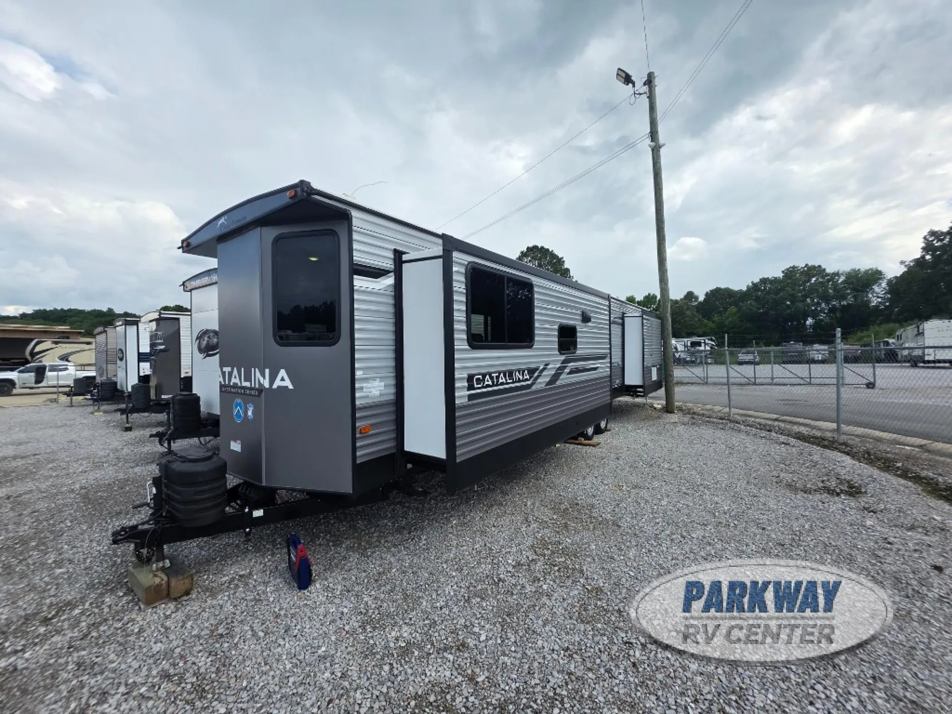 2024 Coachmen Catalina Destination Series 39MKTS - Photo 3