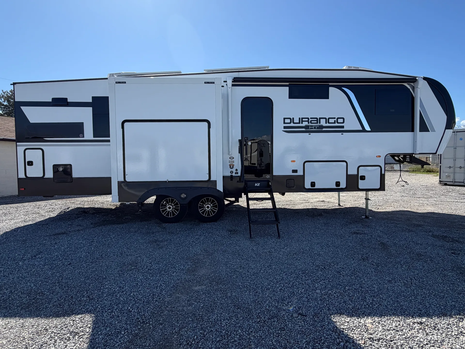 2026 KZ RV Durango Half-Ton D256RKT - Photo 2