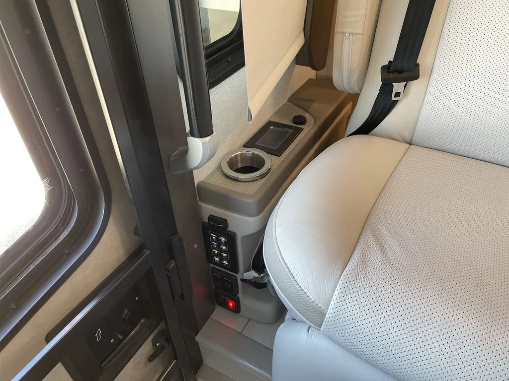 2026 Entegra Coach Aspire 44D, Photos photo 19