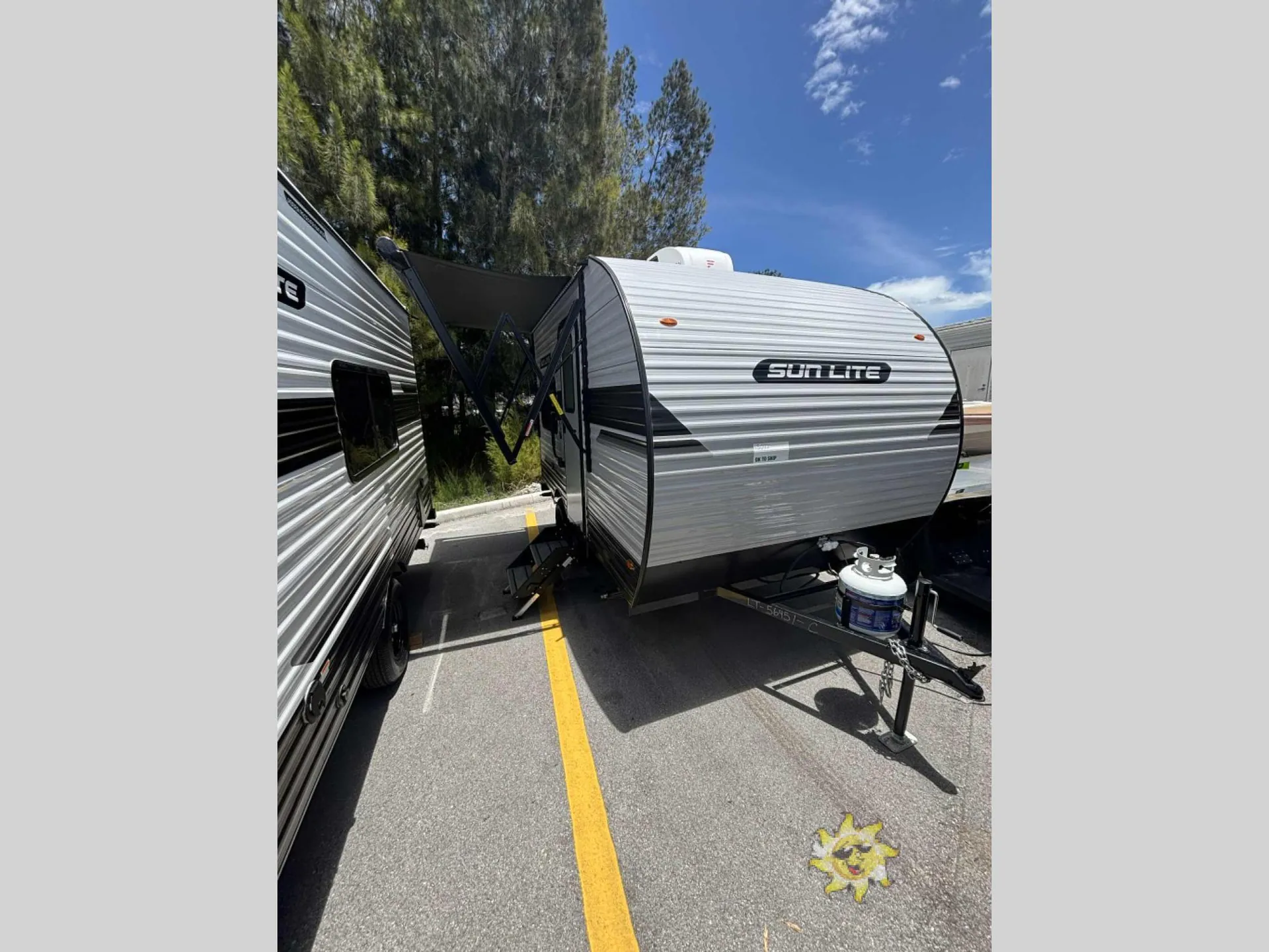 2026 Sunset Park RV Sun Lite LTD 13BD - Photo 2