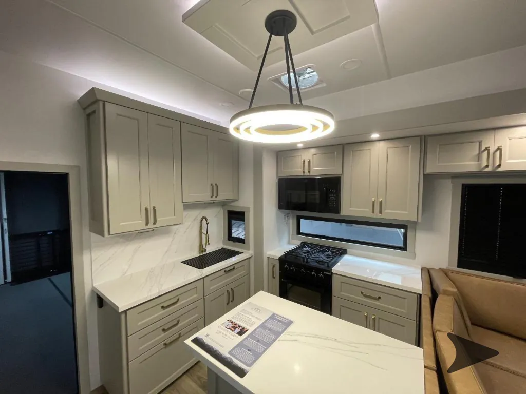 2026 Brinkley Model G 3950, Photos photo 43