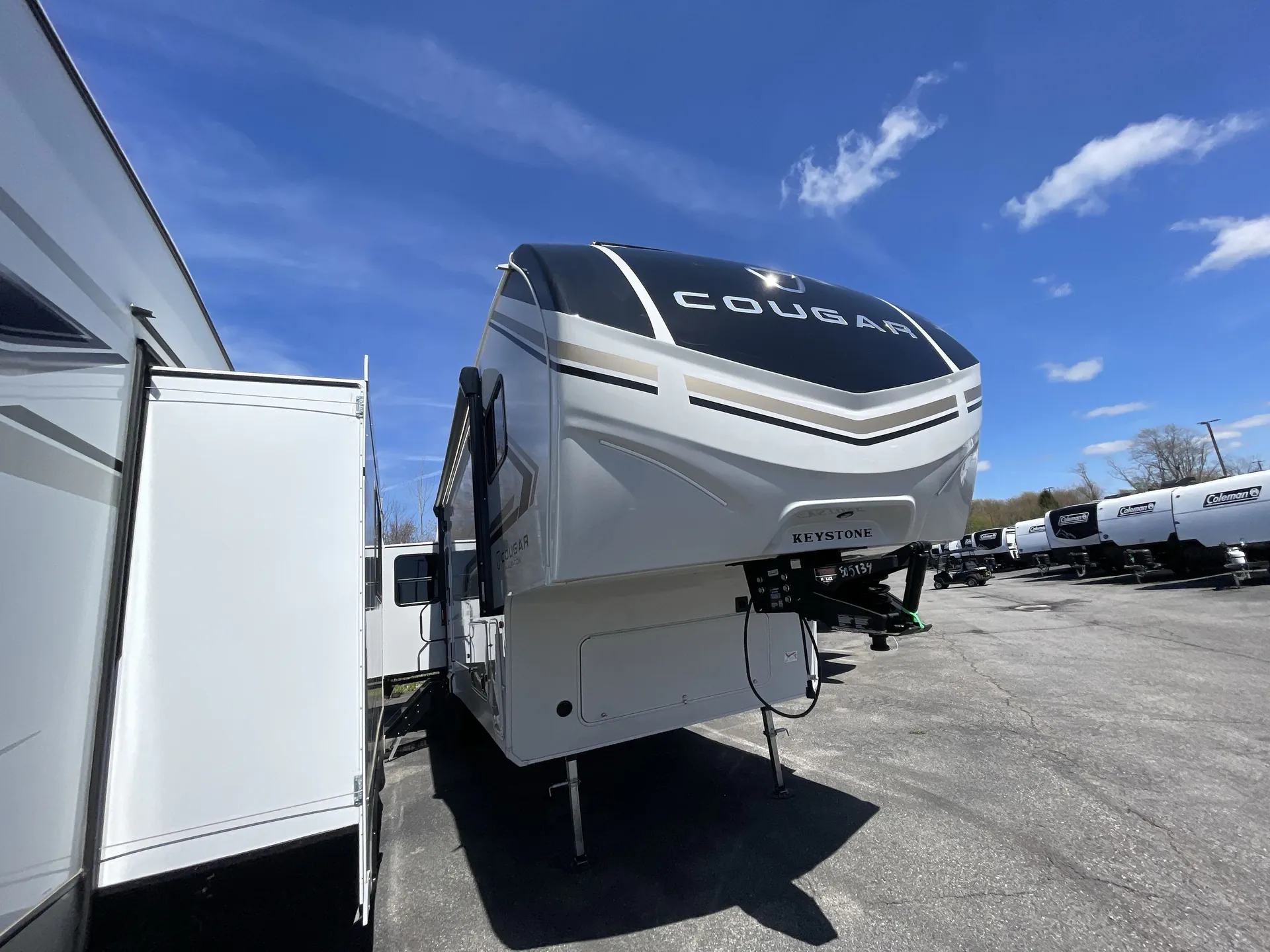 2026 Keystone Cougar Half-Ton 29MBD - Photo 2