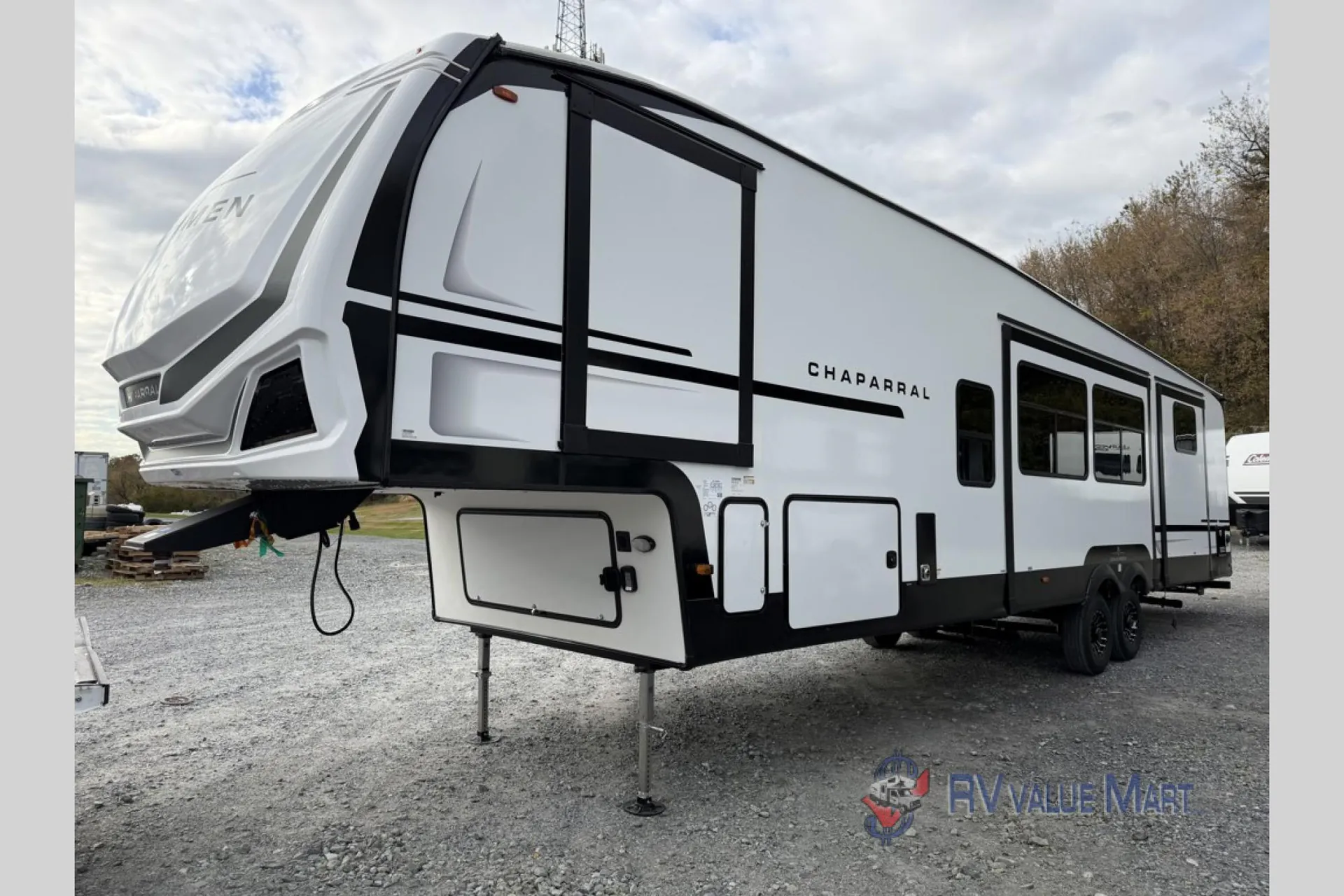 2026 Coachmen Chaparral 367BH - Photo 4