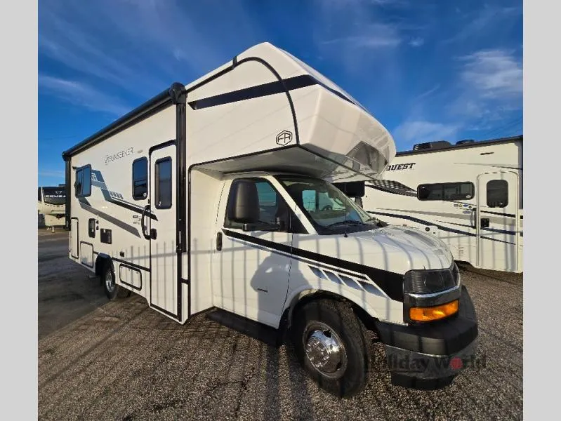 2025 Forest River Sunseeker LE 2350LE CHEVY - Photo 2