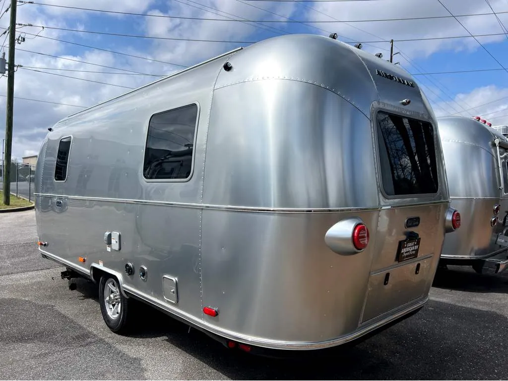 2026 Airstream WORLD TRAVELERUSA 22RB - Photo 3