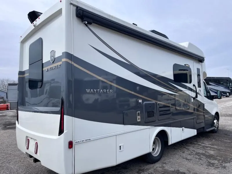 2023 Tiffin Wayfarer 25 RW - Photo 3