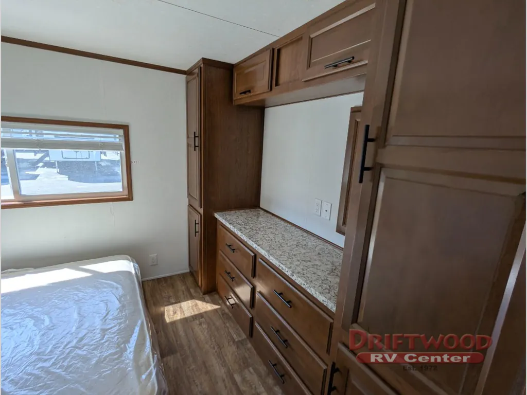 2026 Forest River Quailridge Summit 39FLP-S, Photos photo 10