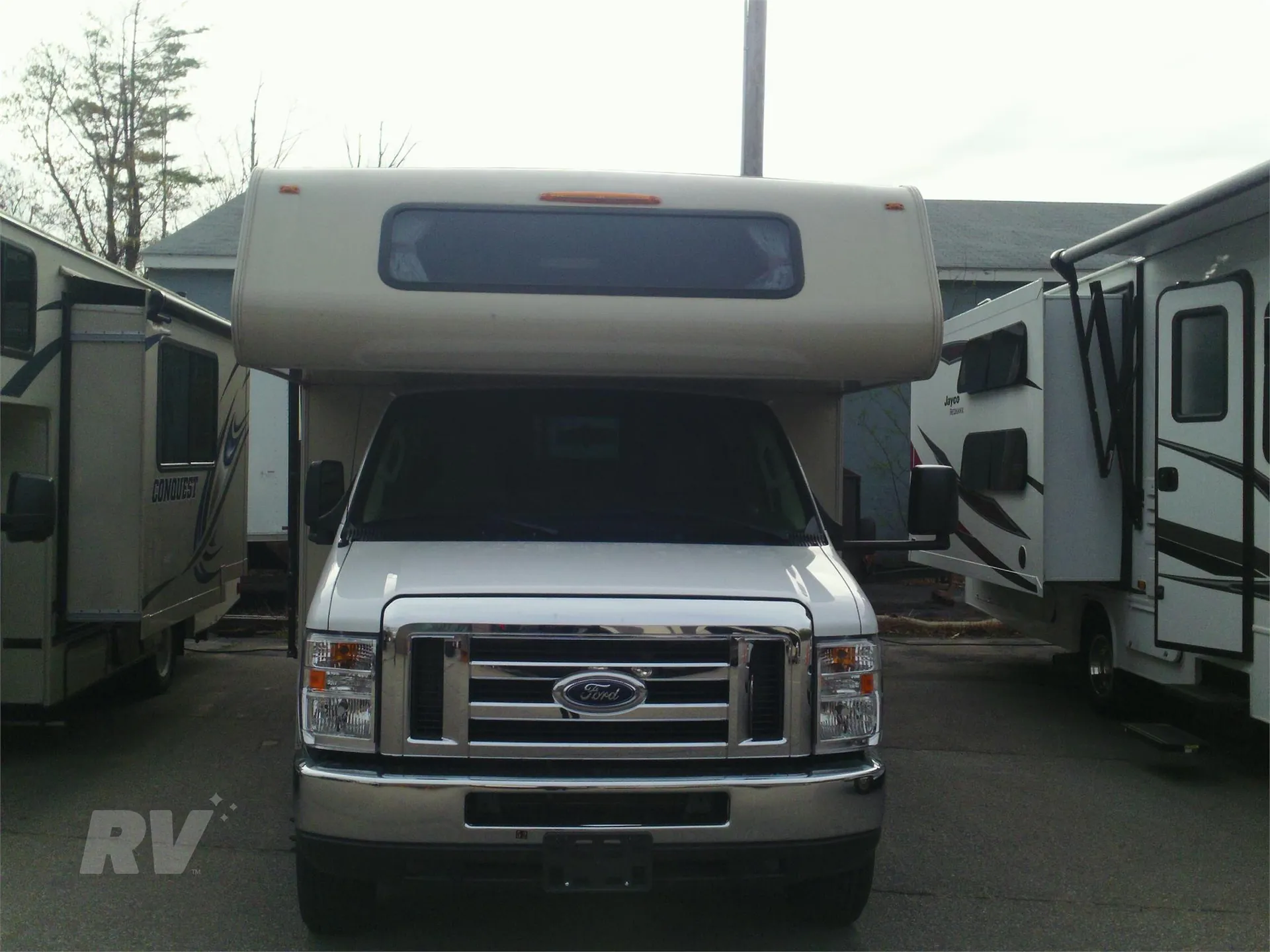 2019 Thor Motor Coach Hurricane 34R - Photo 2