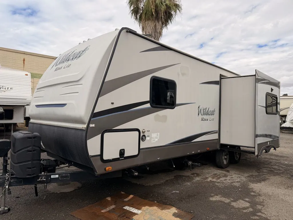 2019 Forest River Wildcat Maxx 245RGX dealer photo 2 from B & L RV