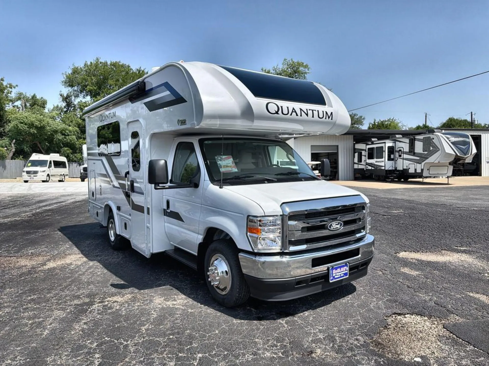 2027 Thor Motor Coach Quantum LX19 - Photo 3