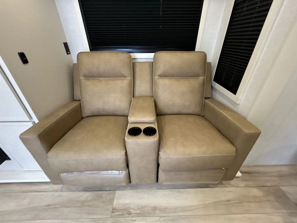 2026 Brinkley Model Ix 23X, Photos photo 5