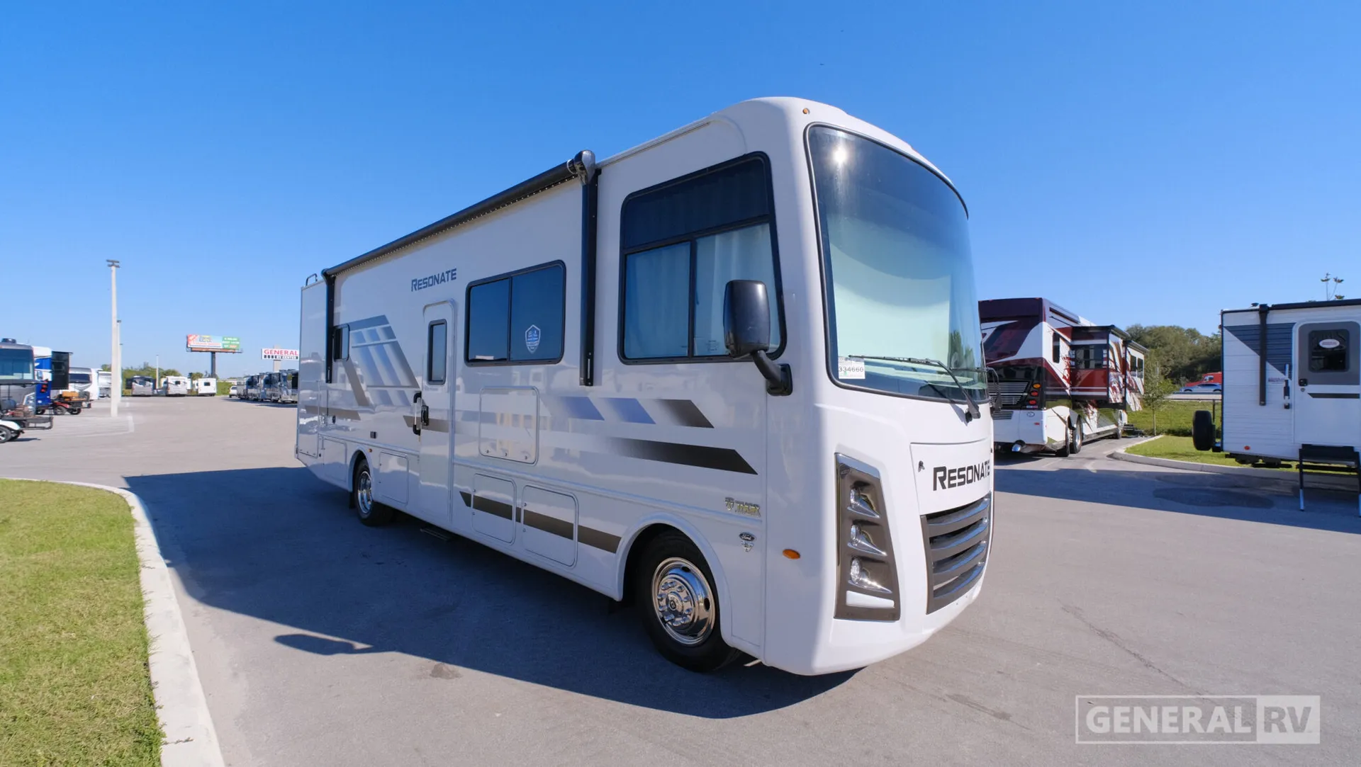 2026 Thor Motor Coach Resonate 30C - Photo 2