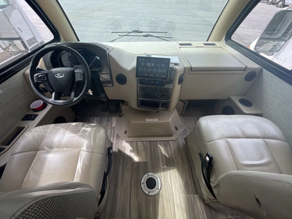2022 Thor Motor Coach Axis 24.3, Photos photo 20