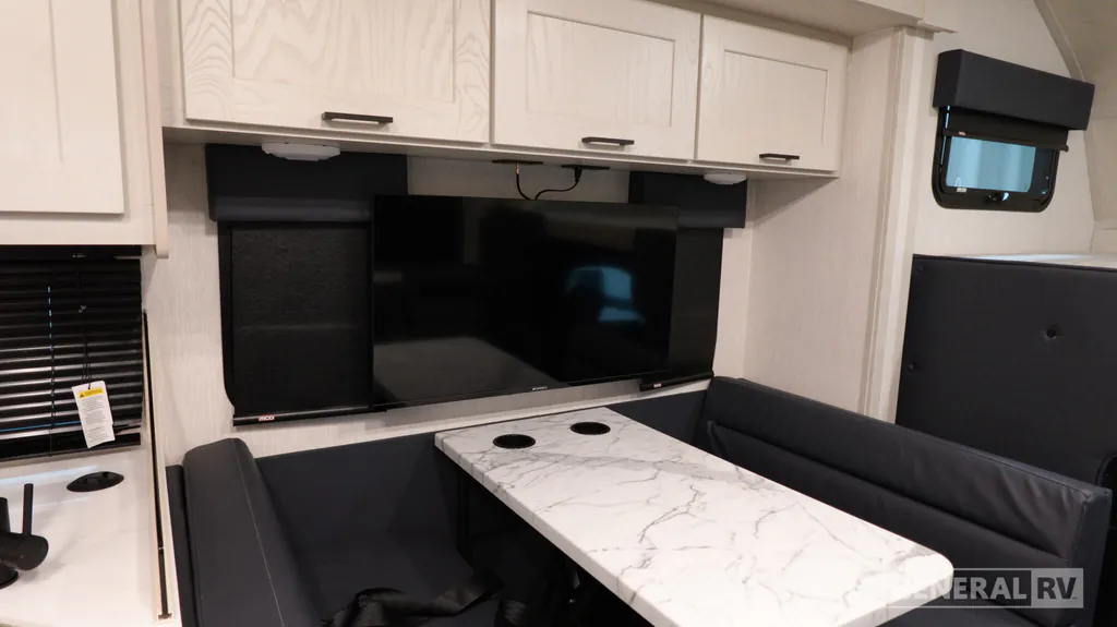 2027 Nexus Rebel Air 30R, Photos photo 15