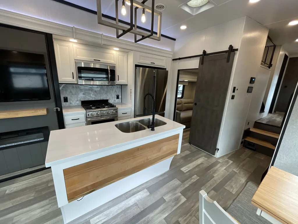 2023 Forest River Cedar Creek 377BH, Photos photo 10