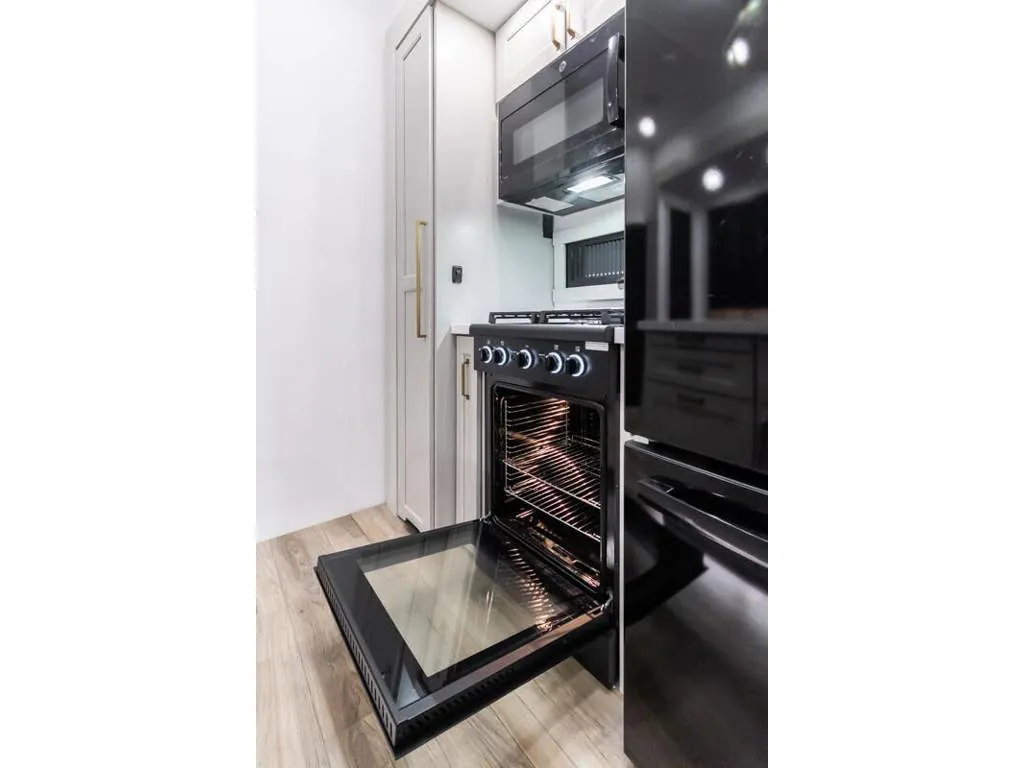 2025 Brinkley Model G 3500, Photos photo 18