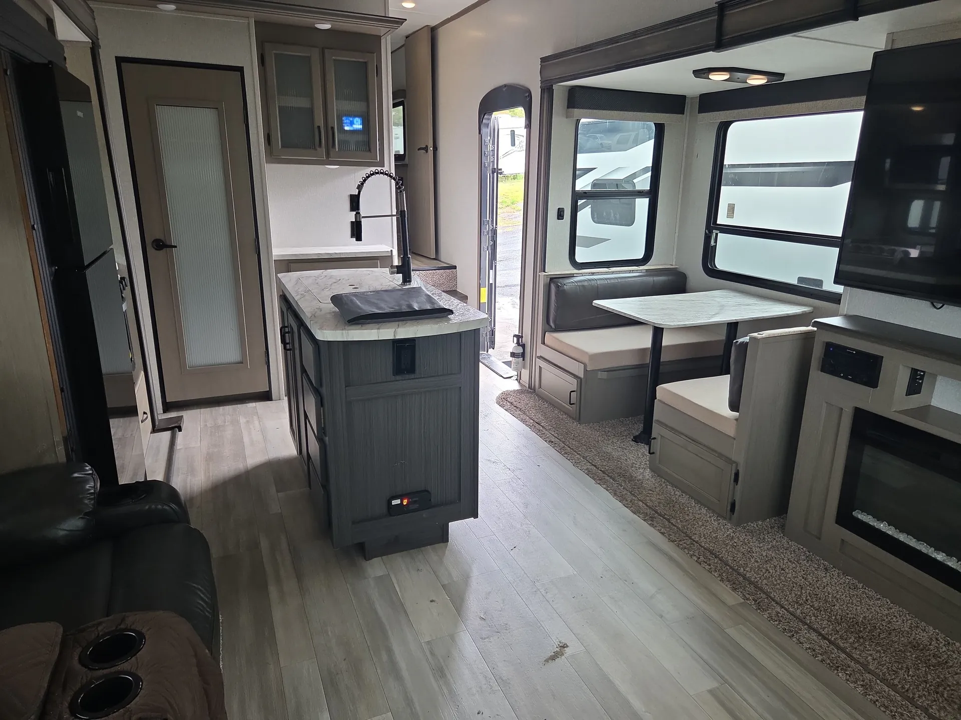 2021 Coachmen Chaparral 298RLS — living area main