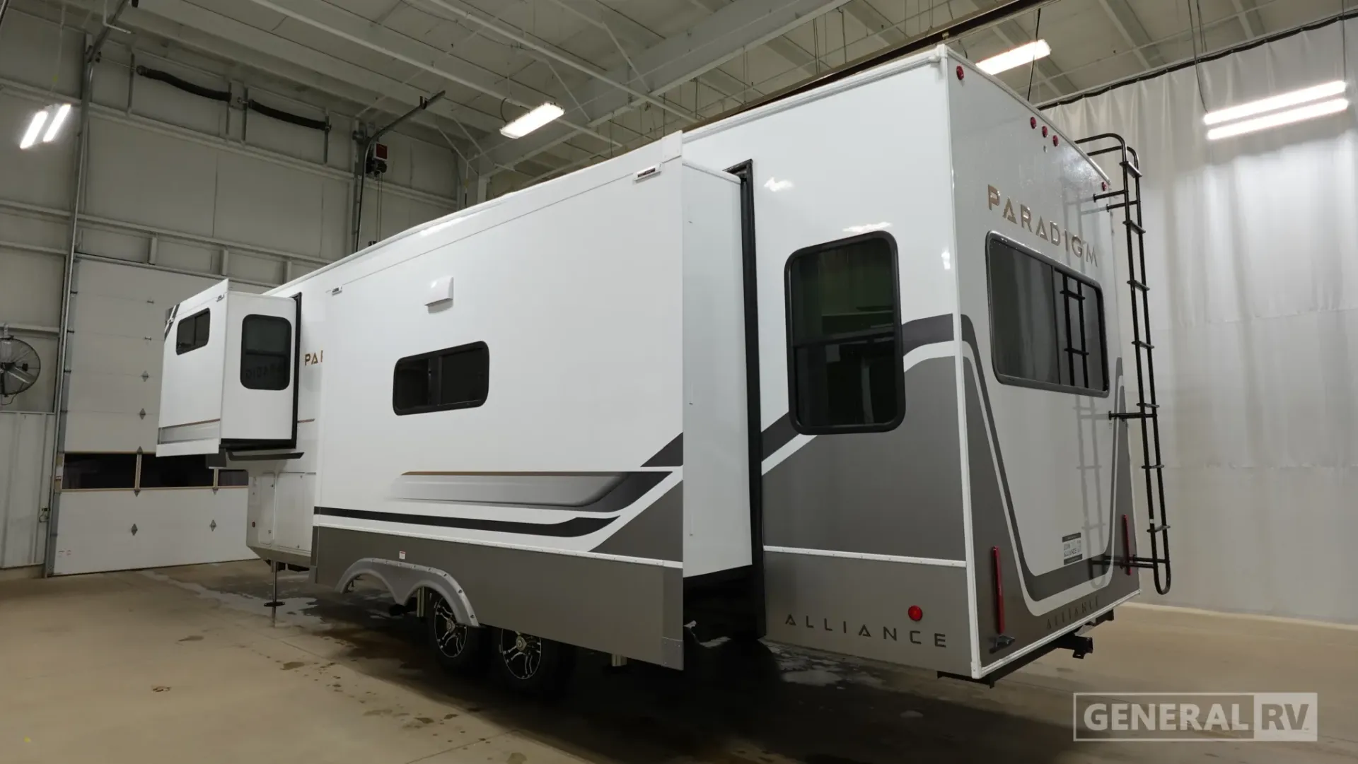 2026 Alliance RV Paradigm 310RL - Photo 4