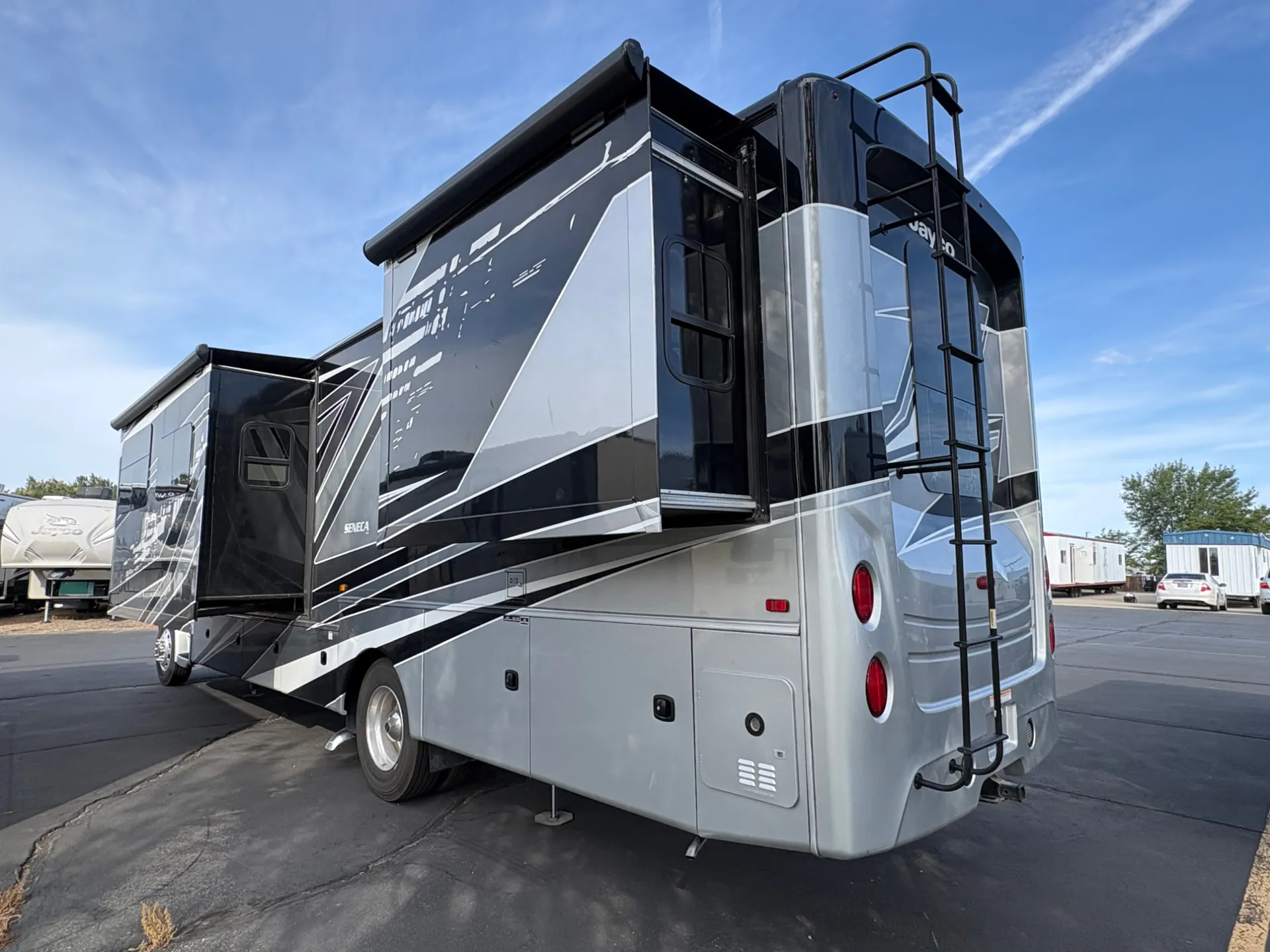 2023 Jayco Seneca 37L dealer photo 1 from Pierce RV Supercenter