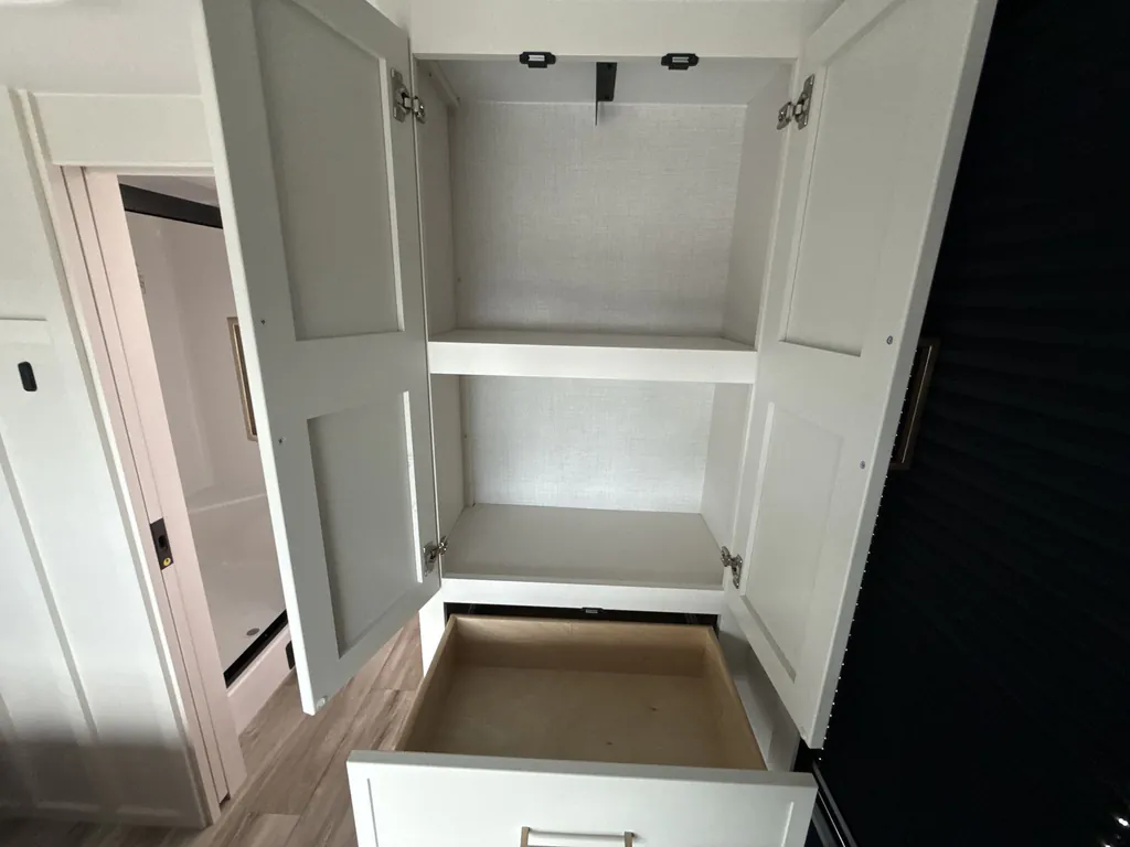 2026 Brinkley Model I 294, Photos photo 35