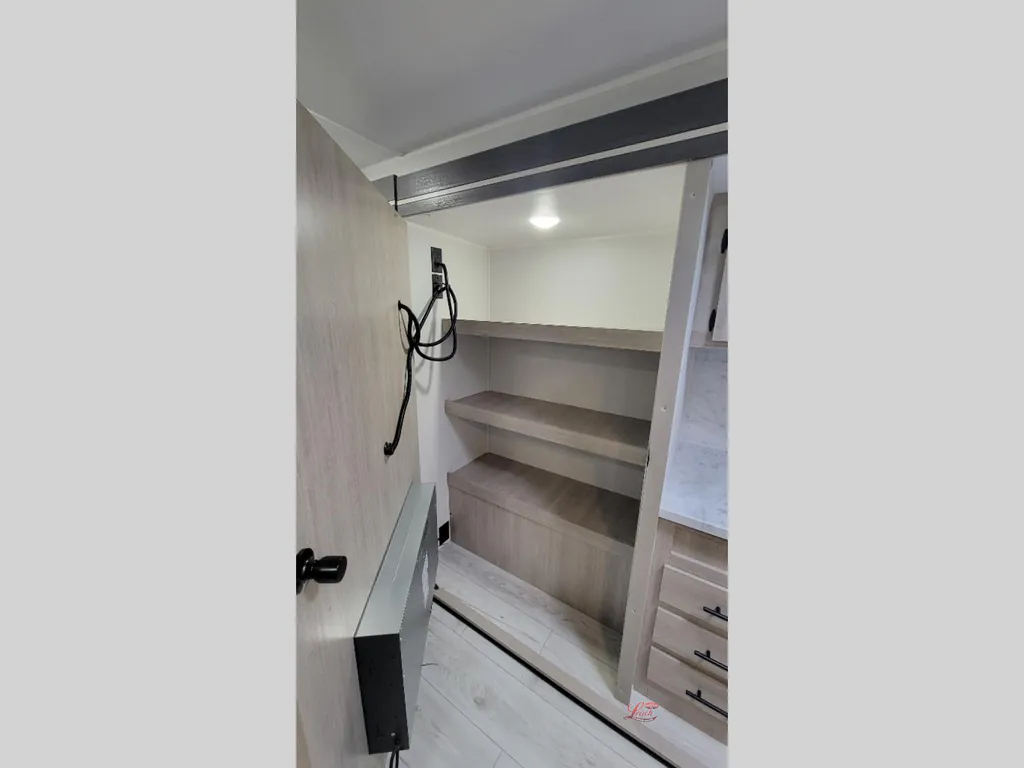 2026 East to West Della Terra 272RL, Photos photo 9