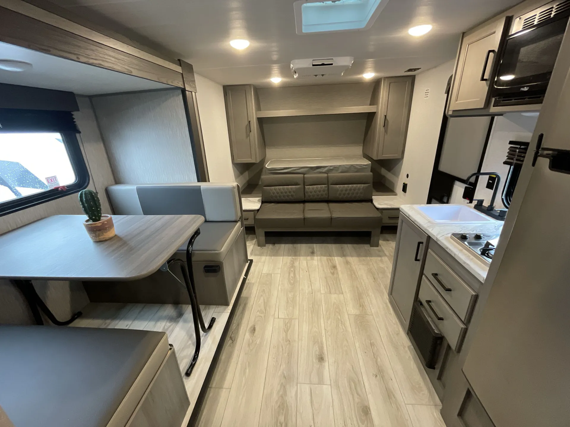 2025 Keystone Hideout Sport 181BH — living area main