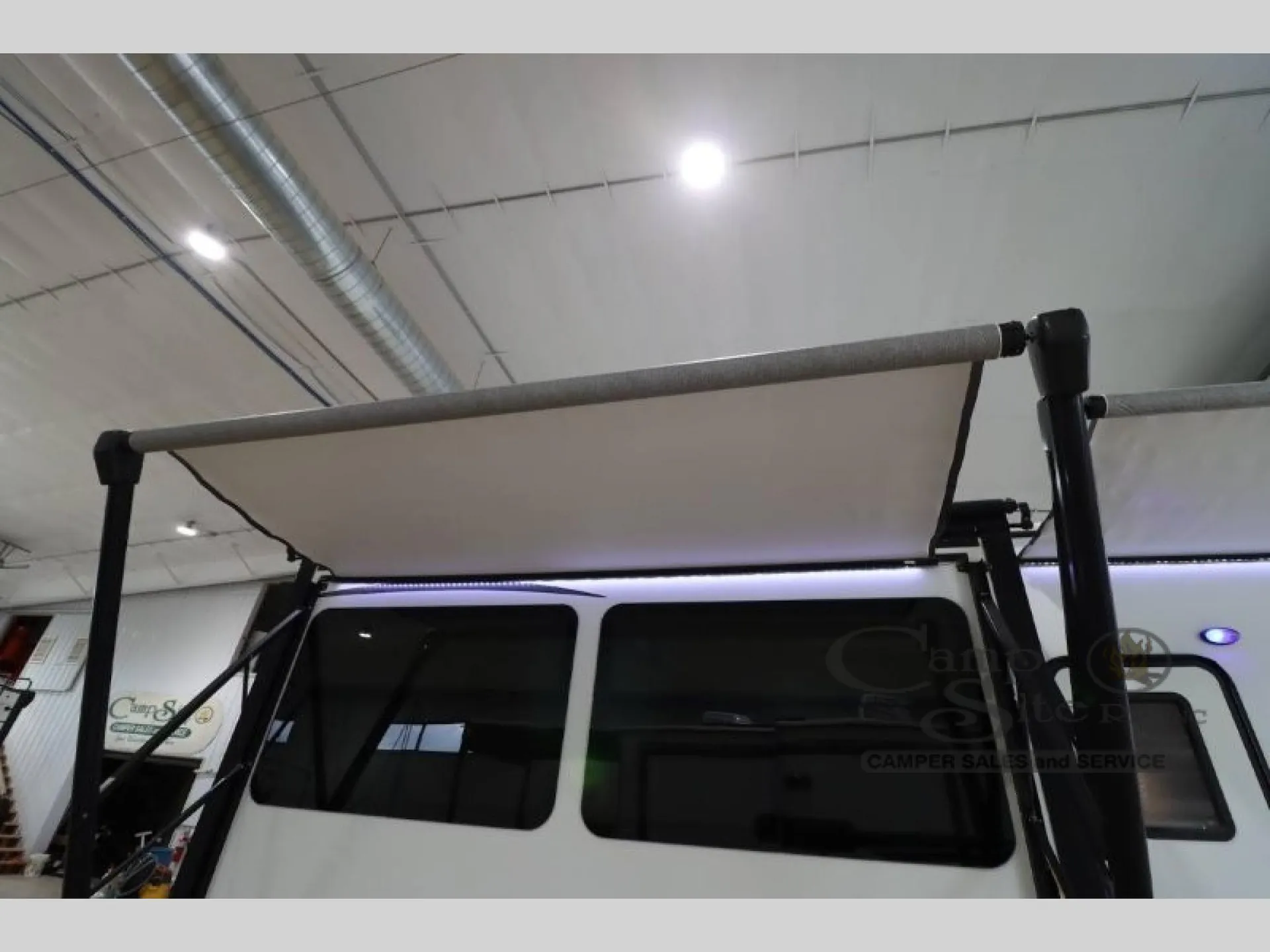 2019 Coachmen Brookstone 310 RL - Photo 3