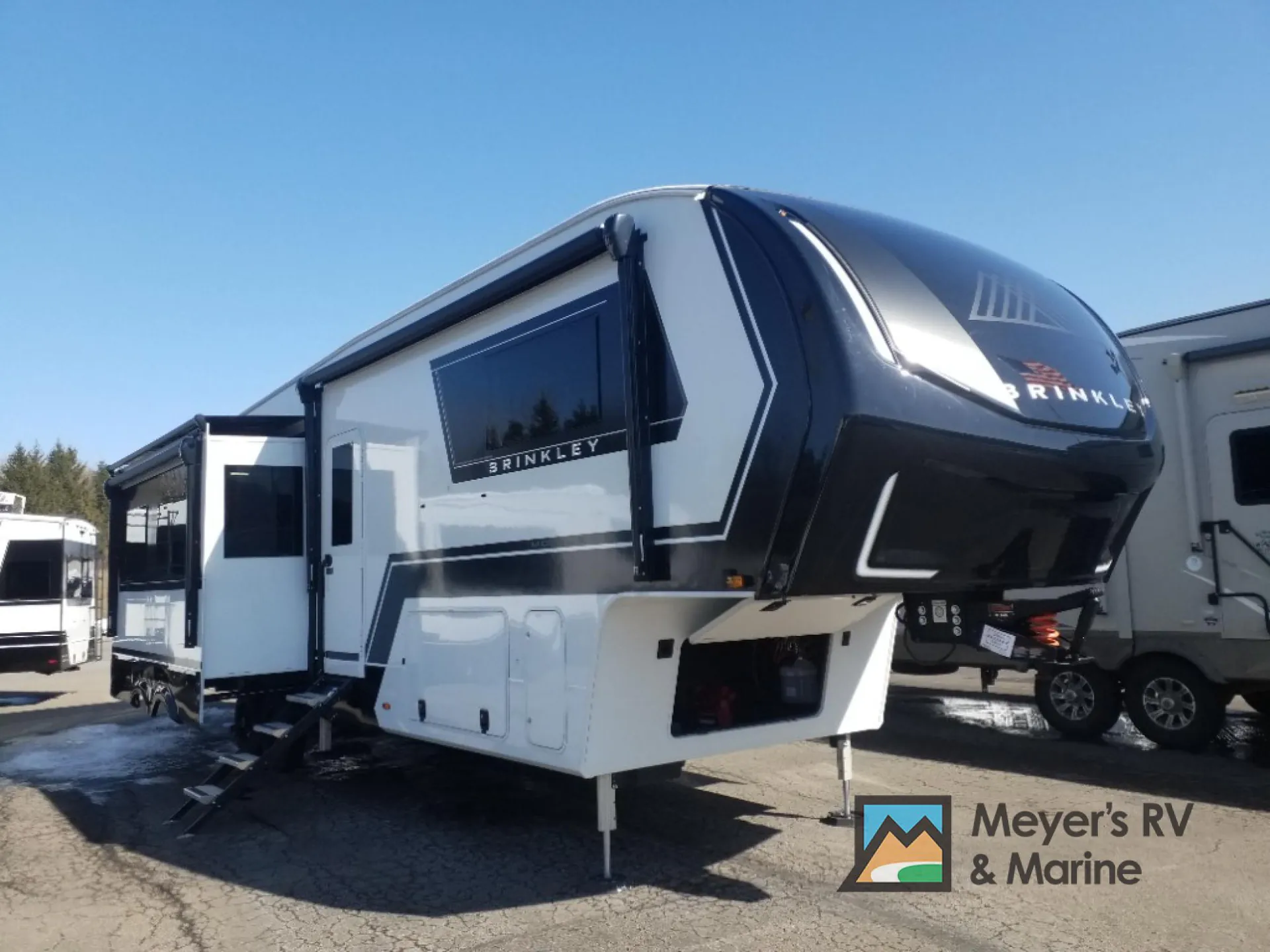 2025 Brinkley Model Z 3515 - Photo 2