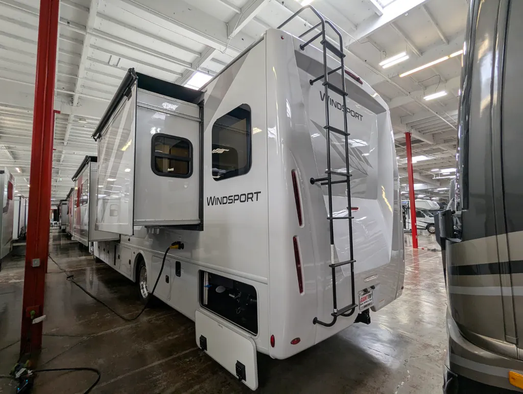 2027 Thor Motor Coach Windsport 36H, Photos photo 5
