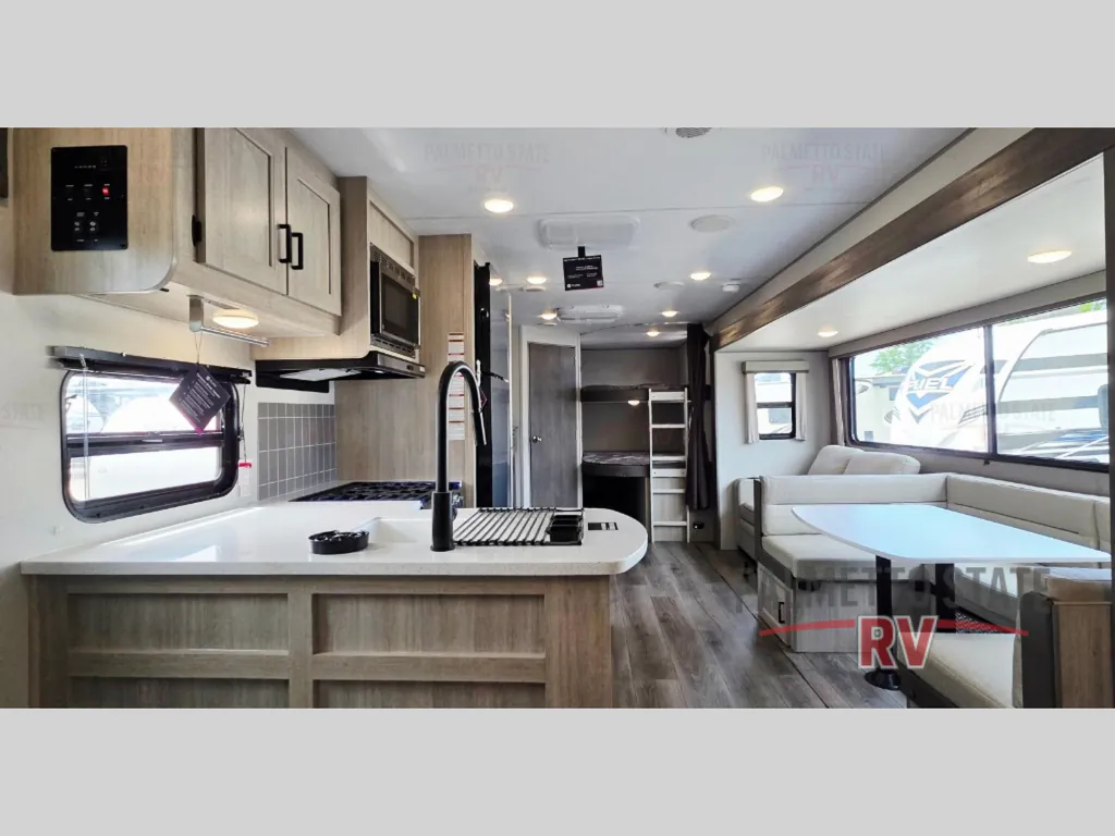 2026 Coachmen Catalina Legacy Edition 273DBHCK, Photos photo 9