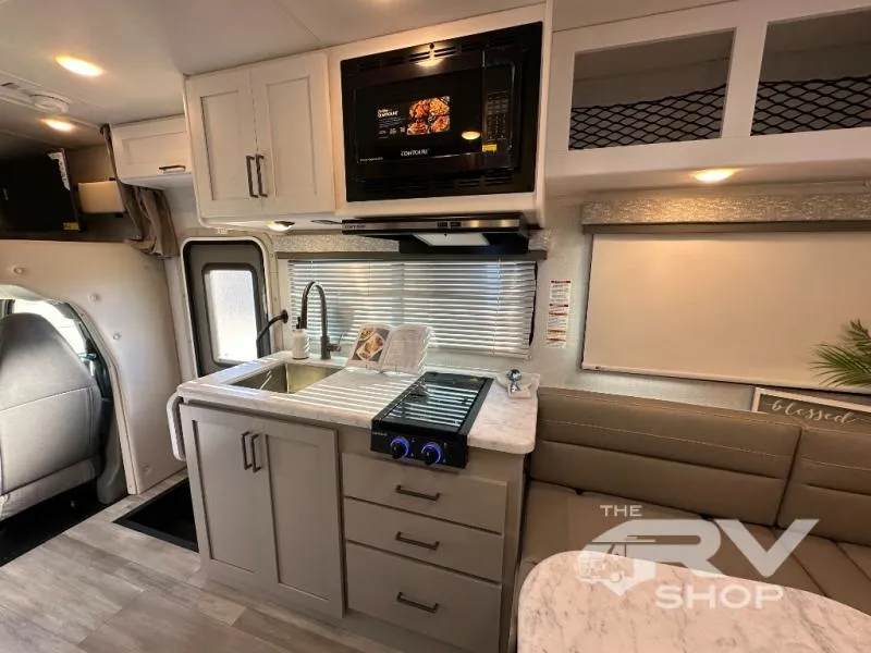 2026 Thor Motor Coach Four Winds 19Z - Photo 4