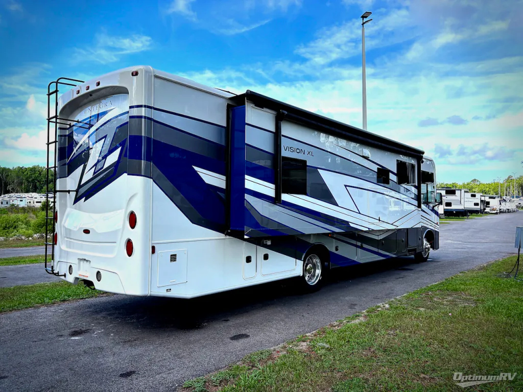 2025 Entegra Coach Vision XL 36C, Photos photo 2