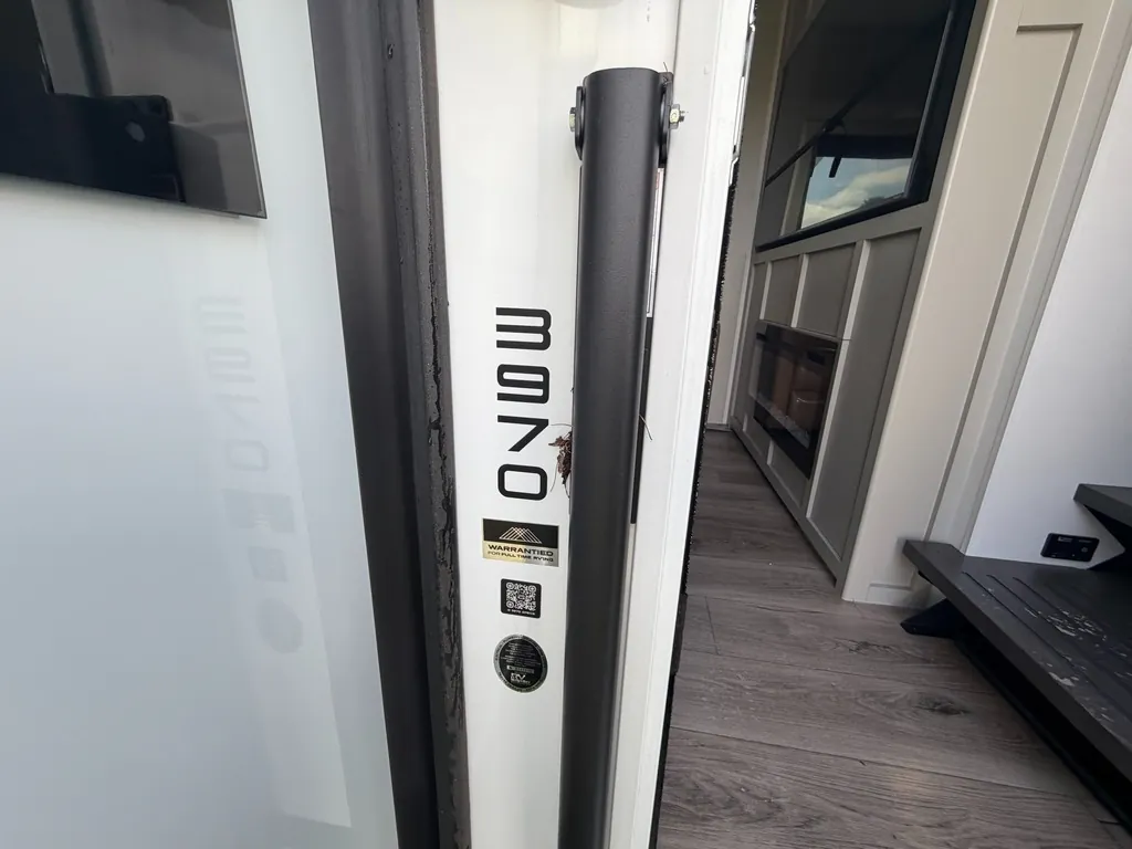 2025 Brinkley Model G 3970, Photos photo 10