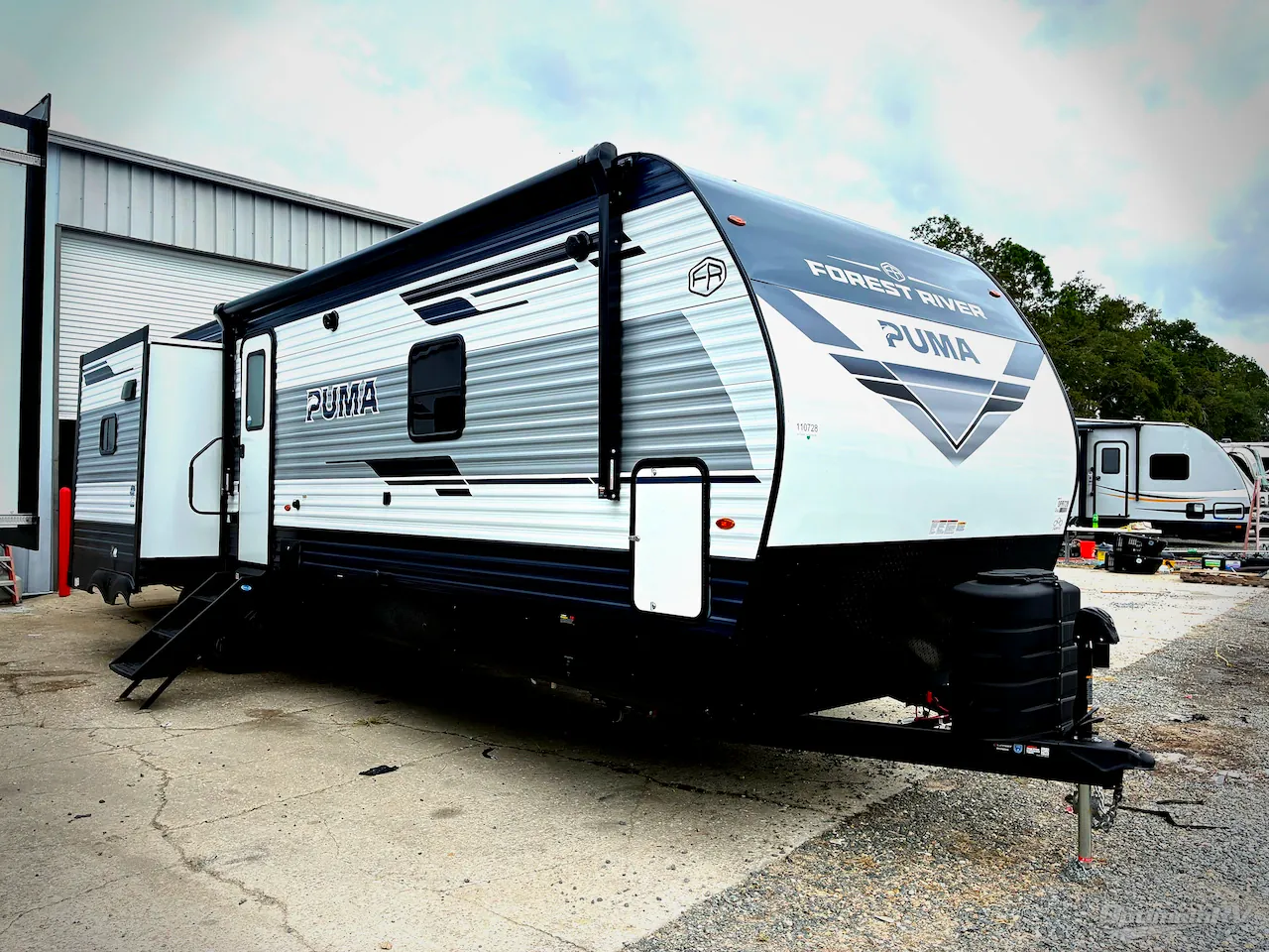2027 Forest River Puma 32BHFS