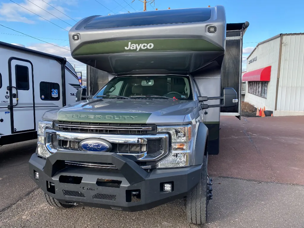 2023 Jayco Seneca XT 35L - Photo 2