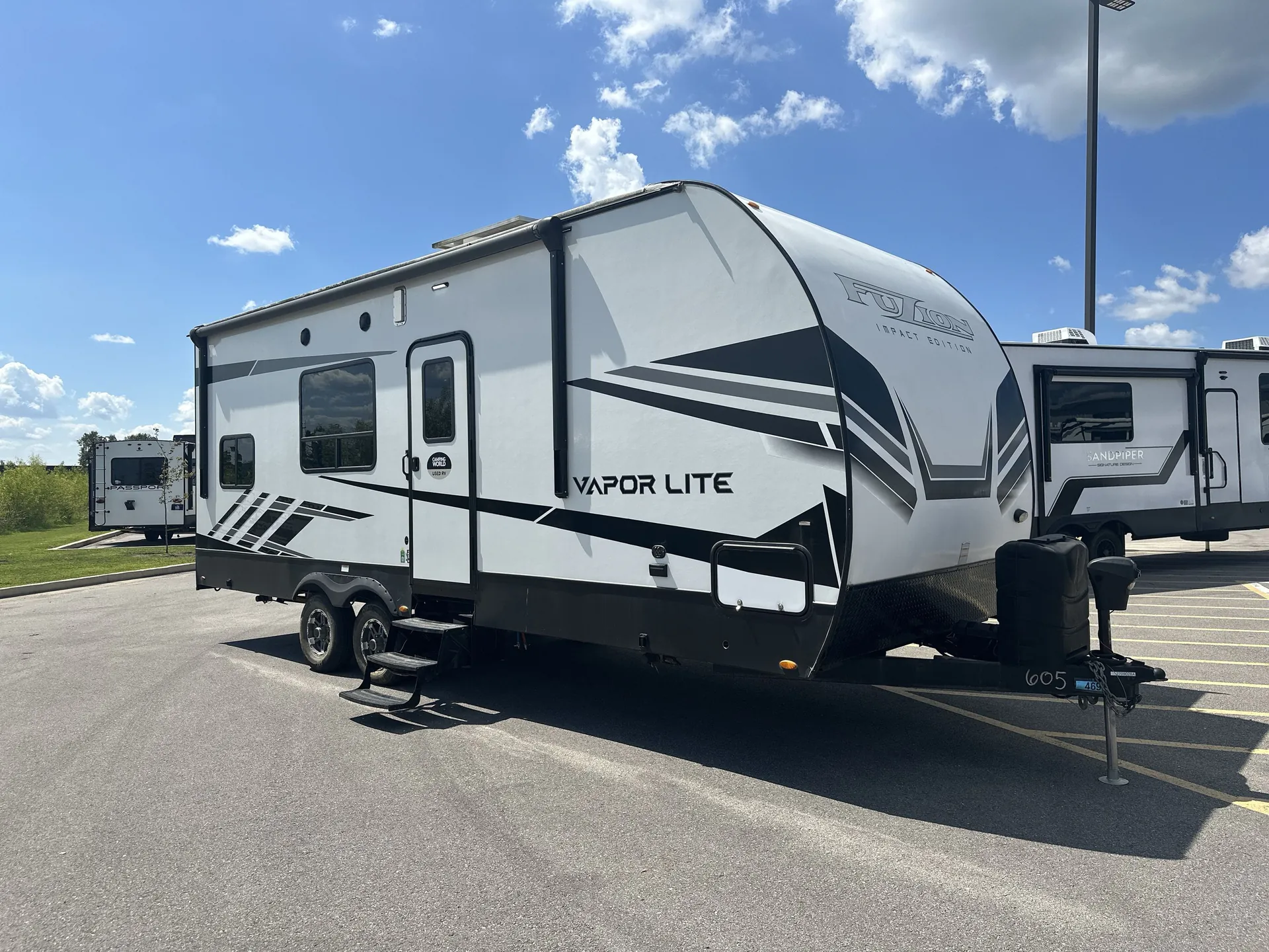 2022 Keystone Impact 25V - Photo 2