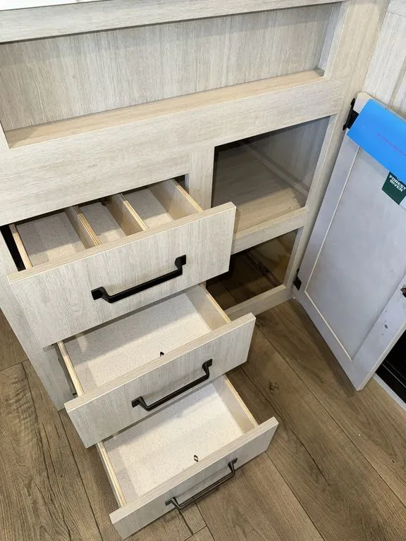 2027 Palomino Puma 337BH, Photos photo 8