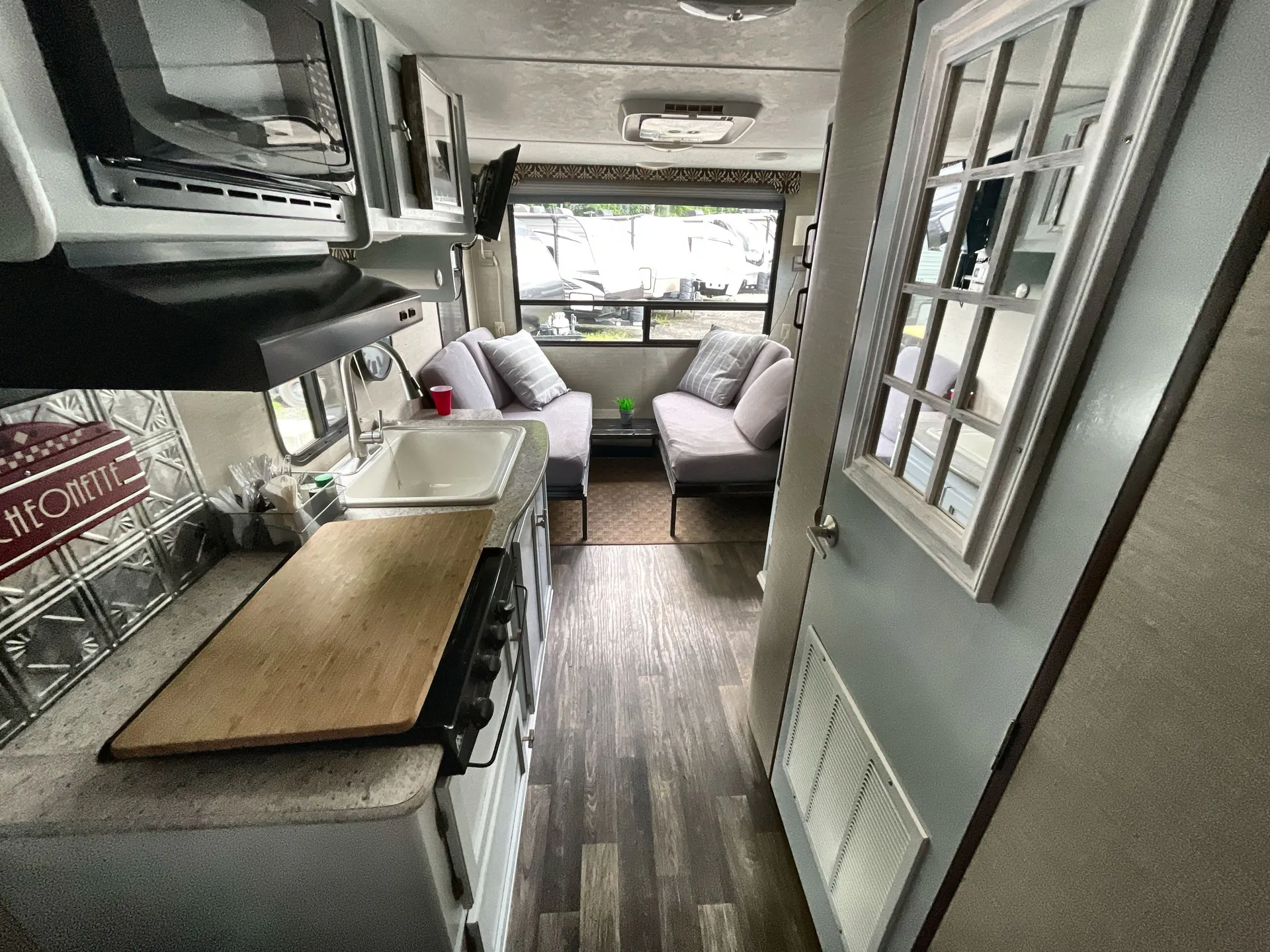 2017 Keystone Bullet Crossfire 1900RD — living area main
