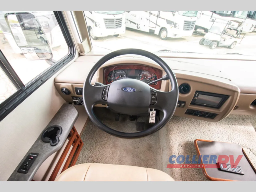 2015 Fleetwood Flair 26E, Photos photo 6